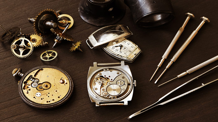 What Are the Advancing Expenses for A Watch Fix Business?