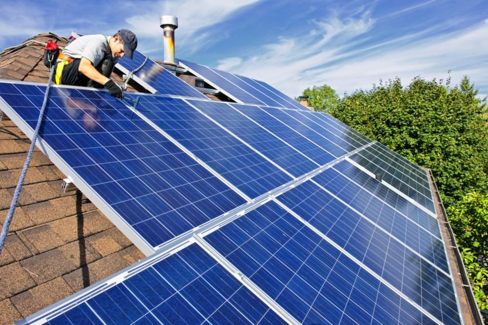 A Short History of Solar Panels & How Do Solar Panels Work?